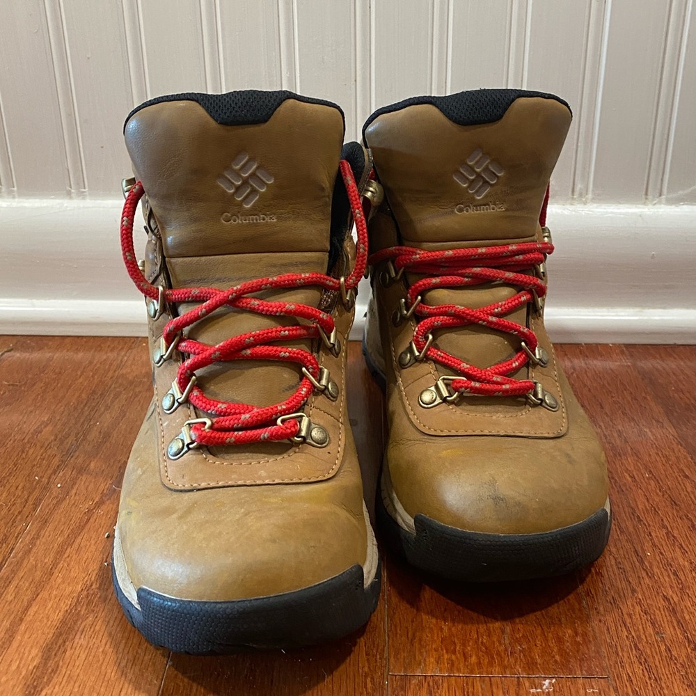 Columbia waterproof brown hiking boots.